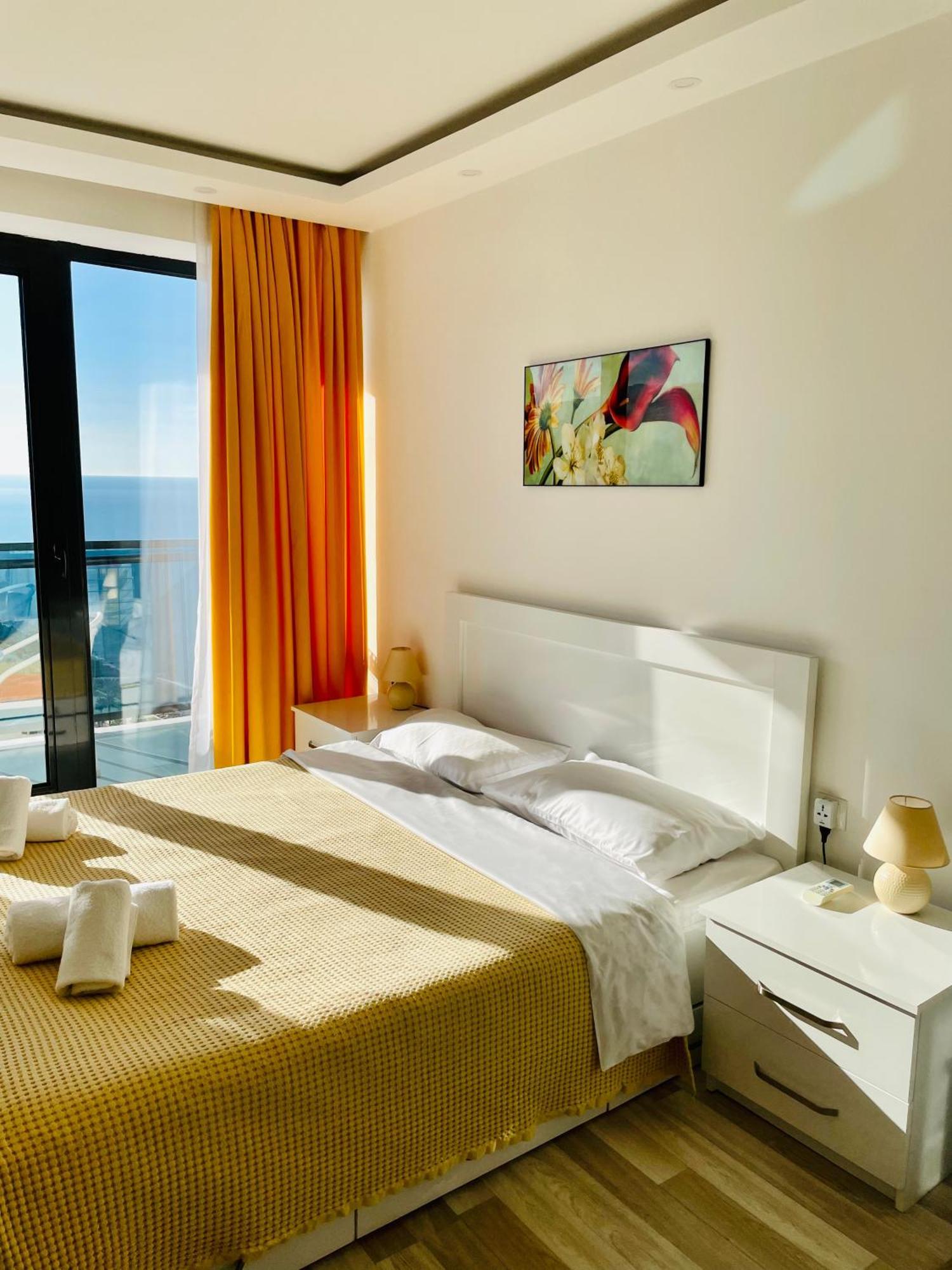Sea View Orbi Tower Батуми